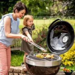 BBQ Charbon NAPOLEON Rodeo Pro22K-Leg 57 Cm -Napo Barbecues Magasin bbq charbon ferme napoleon boule rodeo pro 57 cm 4